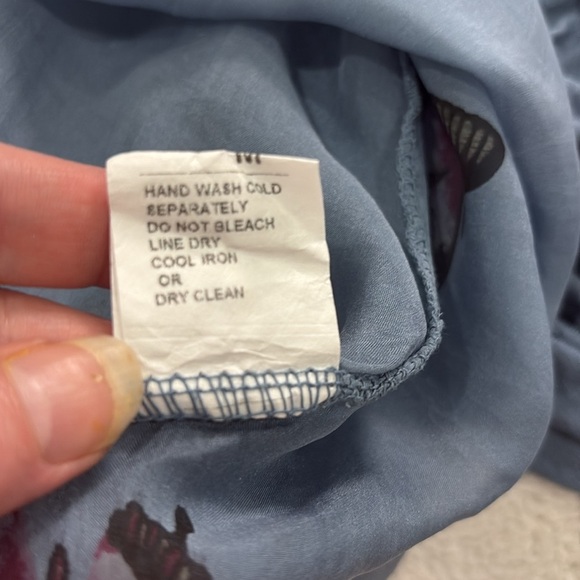 Lola Butterfly High Low Blouse 100% silk - Picture 7 of 8